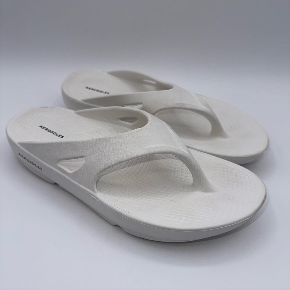 Aerosoles Marie Sandals White Slides Foam Comfort Sz 7  EU-38